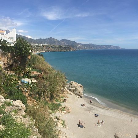 Edificio Verdemar - Stunning 1 Bed Apartment With Pool & Sea Views Нерха Екстер'єр фото