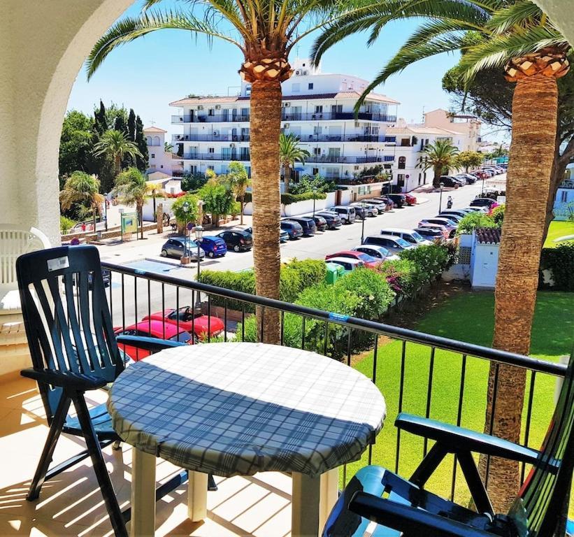 Edificio Verdemar - Stunning 1 Bed Apartment With Pool & Sea Views Нерха Екстер'єр фото