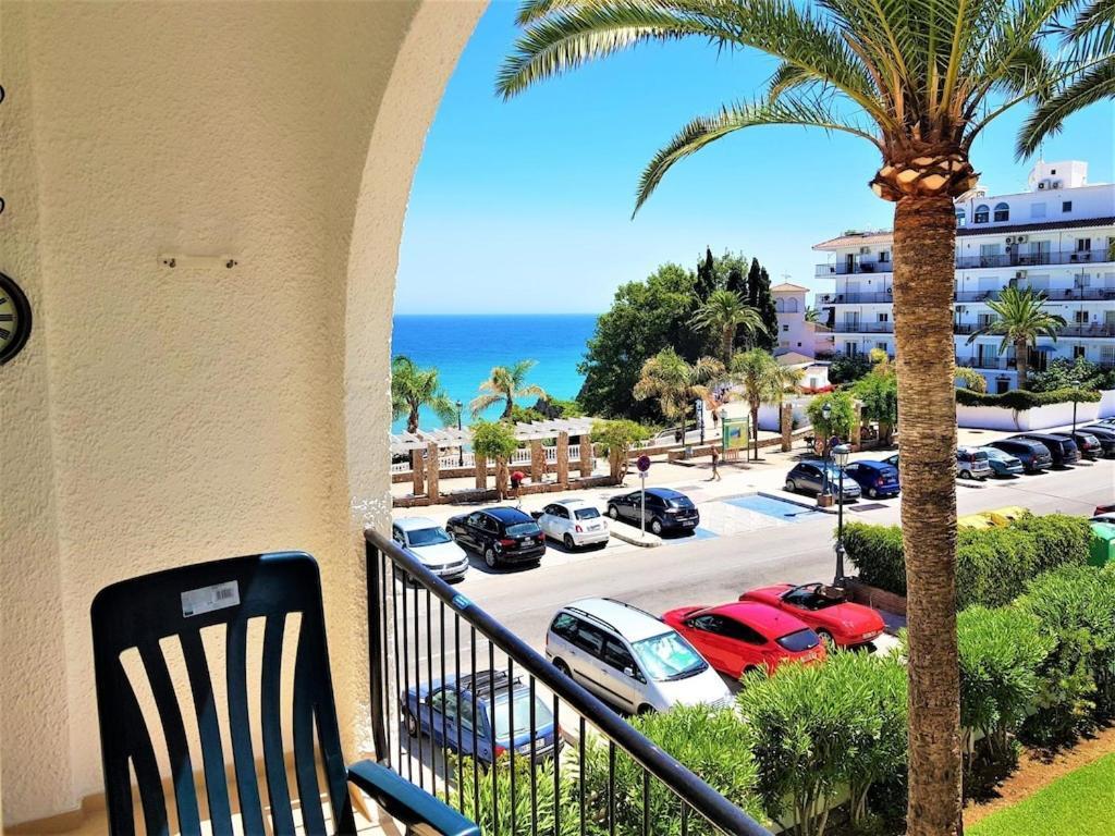 Edificio Verdemar - Stunning 1 Bed Apartment With Pool & Sea Views Нерха Екстер'єр фото