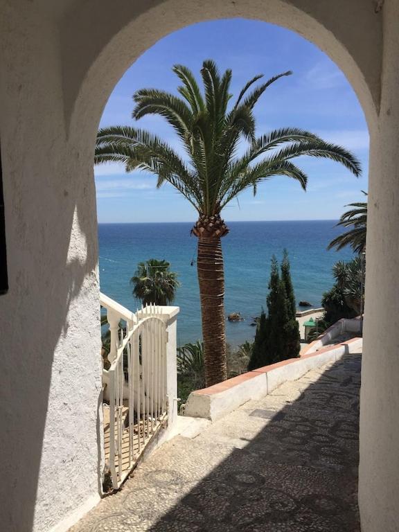 Edificio Verdemar - Stunning 1 Bed Apartment With Pool & Sea Views Нерха Екстер'єр фото